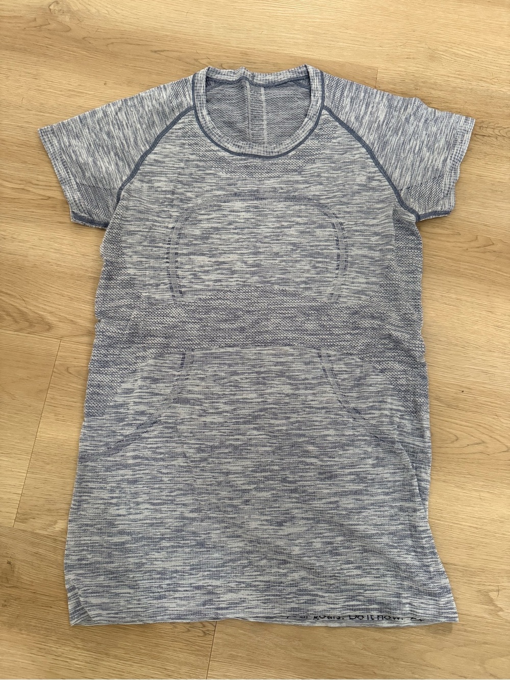 Lululemon swiftly t shirt size 10